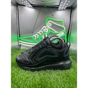 Nike Air Max 720 Throwback Men's 6Y W7.5 AQ3196-003 Black Shoes